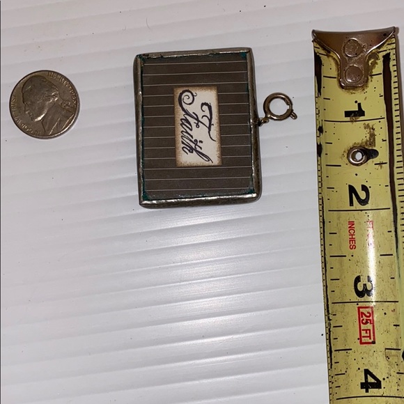 Faith charm - Picture 5 of 5